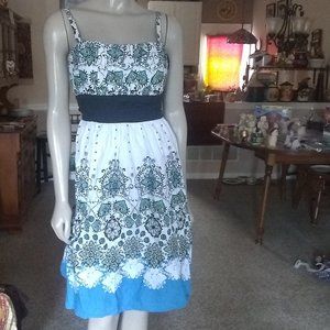 En Focus Petite Dress